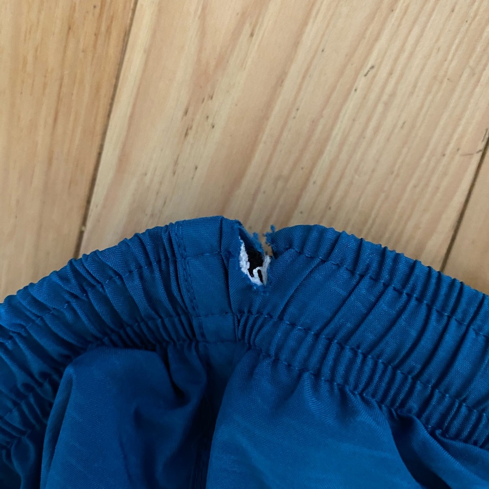 Nike shorts Size Small - Picture 5 of 7